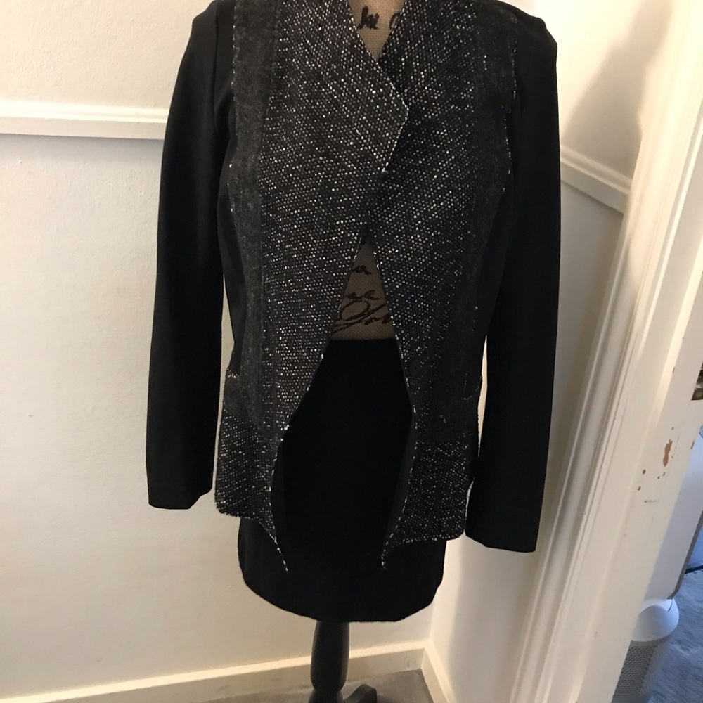 Donna Karan Black/White Tweed Jacket-10 - Picture 2 of 6